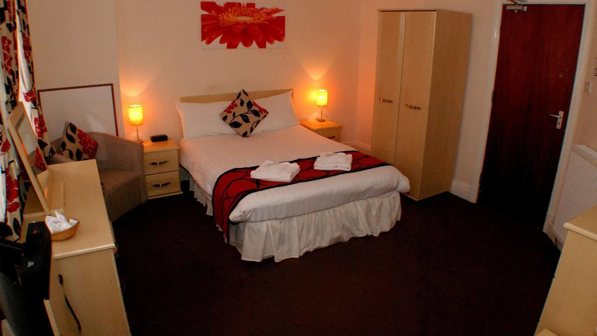 Mars Hotel Seaview Blackpool Bed & Breakfast